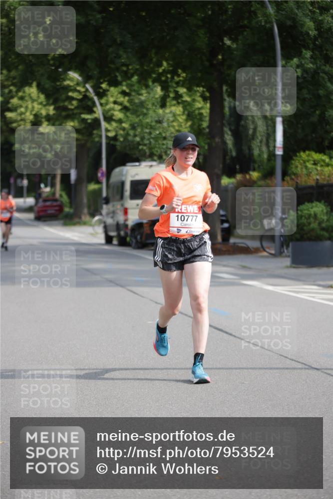 15.06.2025 - REWE Women's Run Jannik Wohlers http://msf.ph/oto/7953524 15.06.2025 08:48:44 Laufen 10777 meine-sportfotos.de