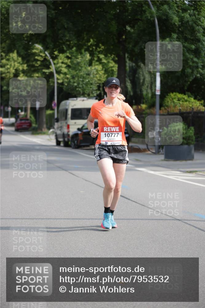15.06.2025 - REWE Women's Run Jannik Wohlers http://msf.ph/oto/7953532 15.06.2025 08:48:44 Laufen 10777 meine-sportfotos.de