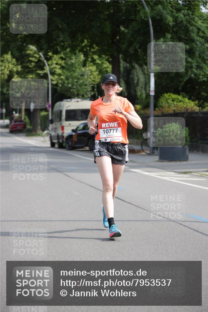 15.06.2025 - REWE Women's Run Jannik Wohlers http://msf.ph/oto/7953537 15.06.2025 08:48:44 Laufen 10777 meine-sportfotos.de