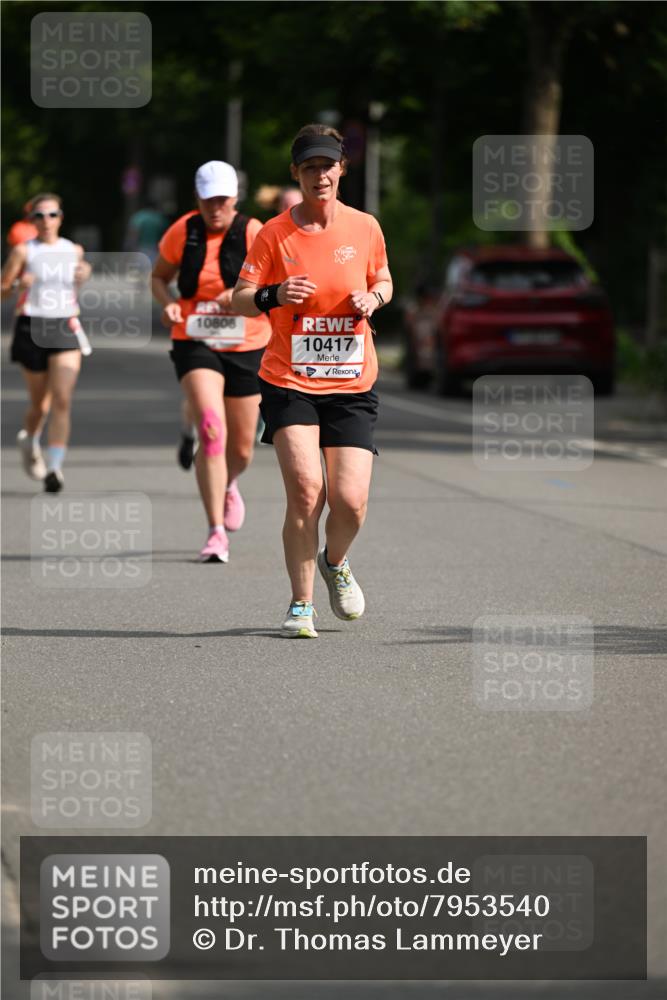 15.06.2025 - REWE Women's Run Dr. Thomas Lammeyer http://msf.ph/oto/7953540 15.06.2025 09:42:47 Laufen 10808, 10417 meine-sportfotos.de