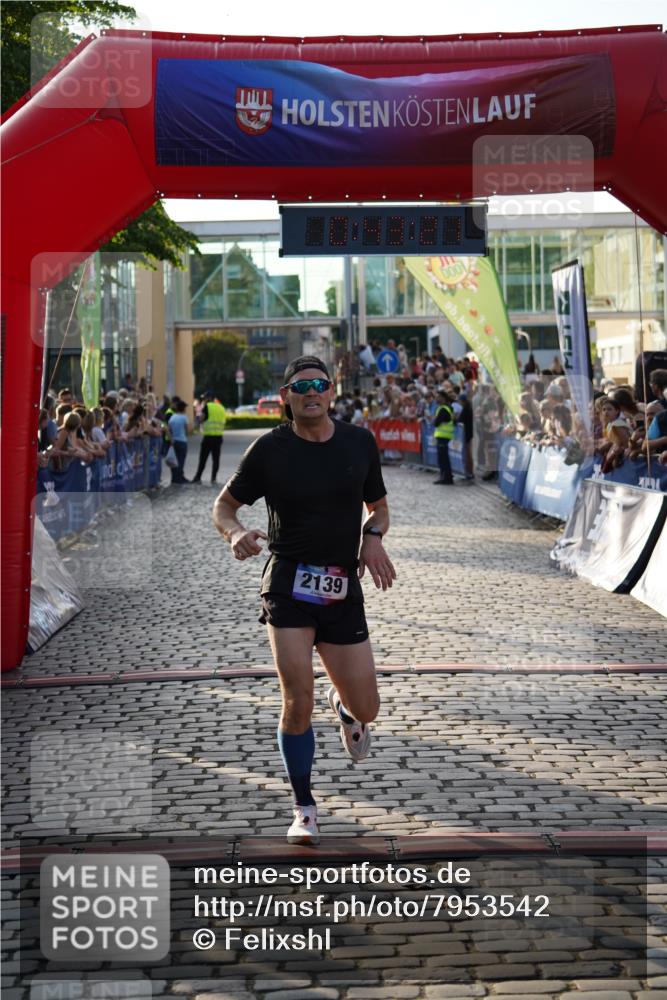 13.06.2025 - Holstenköstenlauf Felixshl http://msf.ph/oto/7953542 13.06.2025 19:43:20 Laufen 2081, 2139 meine-sportfotos.de