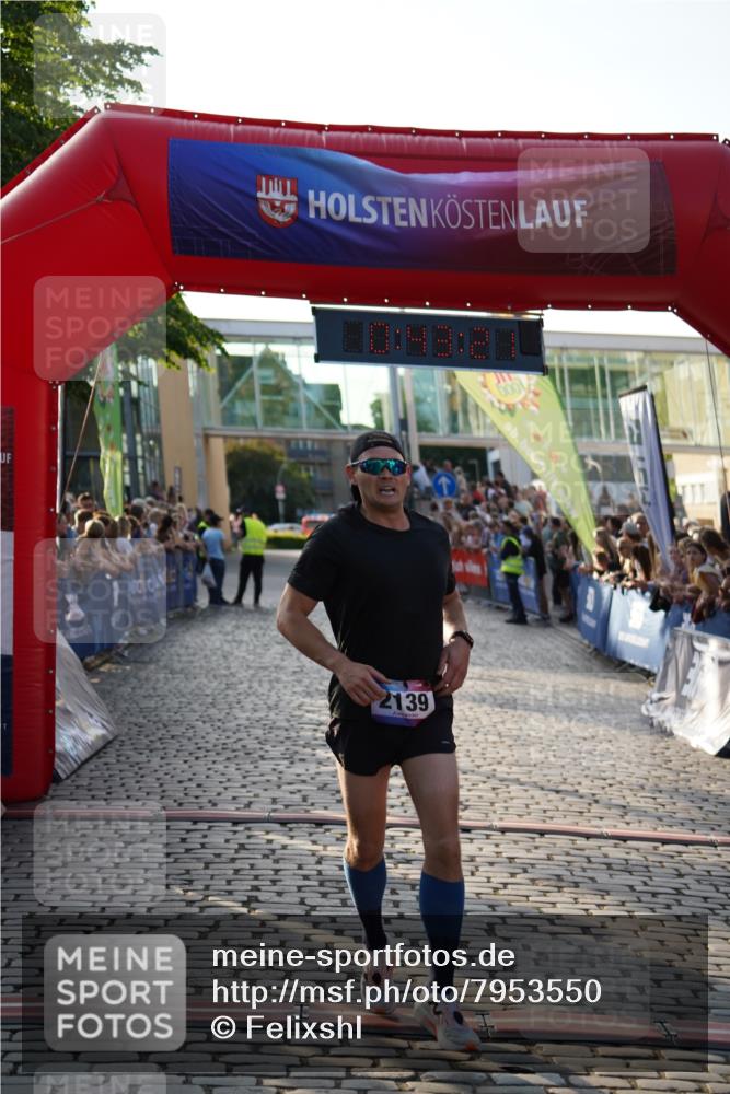 13.06.2025 - Holstenköstenlauf Felixshl http://msf.ph/oto/7953550 13.06.2025 19:43:21 Laufen 2081, 2139 meine-sportfotos.de