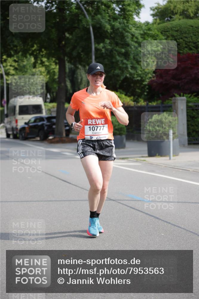 15.06.2025 - REWE Women's Run Jannik Wohlers http://msf.ph/oto/7953563 15.06.2025 08:48:45 Laufen 10777 meine-sportfotos.de