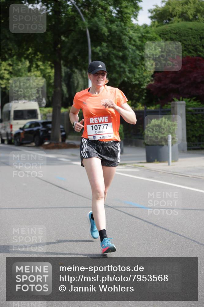 15.06.2025 - REWE Women's Run Jannik Wohlers http://msf.ph/oto/7953568 15.06.2025 08:48:45 Laufen 10777 meine-sportfotos.de