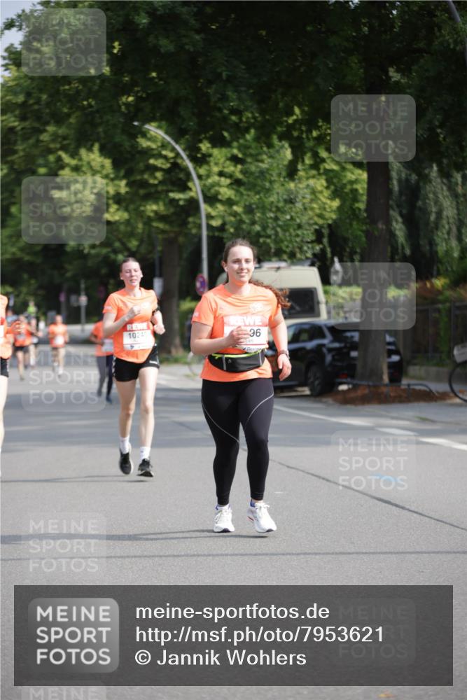 15.06.2025 - REWE Women's Run Jannik Wohlers http://msf.ph/oto/7953621 15.06.2025 08:48:51 Laufen 102, 36 meine-sportfotos.de