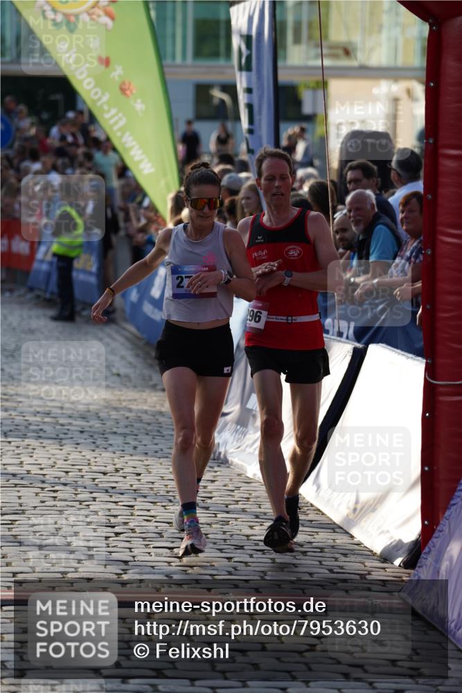 13.06.2025 - Holstenköstenlauf Felixshl http://msf.ph/oto/7953630 13.06.2025 19:43:37 Laufen 2296, 2767, 3066, 3073, 3132, 3781 meine-sportfotos.de