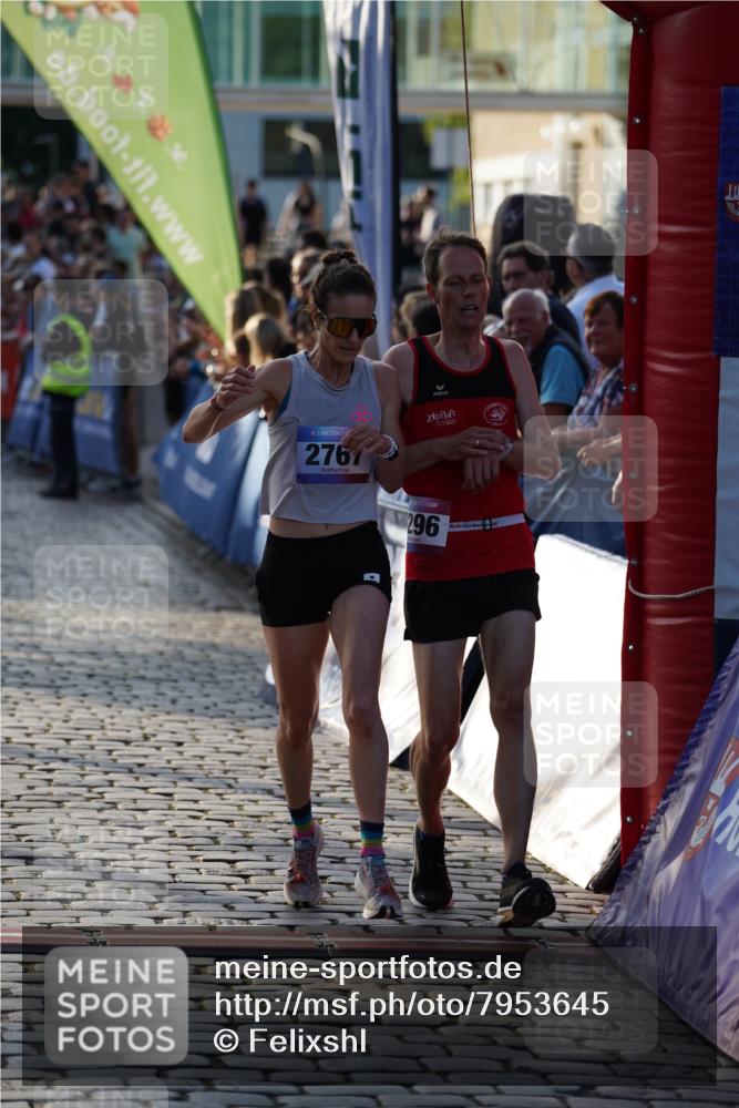 13.06.2025 - Holstenköstenlauf Felixshl http://msf.ph/oto/7953645 13.06.2025 19:43:37 Laufen 2296, 2767, 3066, 3073, 3132, 3781 meine-sportfotos.de