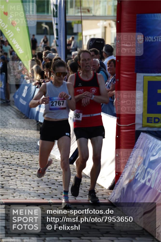 13.06.2025 - Holstenköstenlauf Felixshl http://msf.ph/oto/7953650 13.06.2025 19:43:37 Laufen 2296, 2767, 3066, 3073, 3132, 3781 meine-sportfotos.de