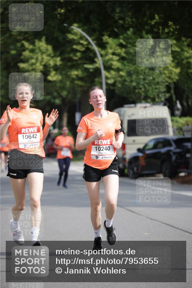 15.06.2025 - REWE Women's Run Jannik Wohlers http://msf.ph/oto/7953655 15.06.2025 08:48:52 Laufen 10642, 10240 meine-sportfotos.de