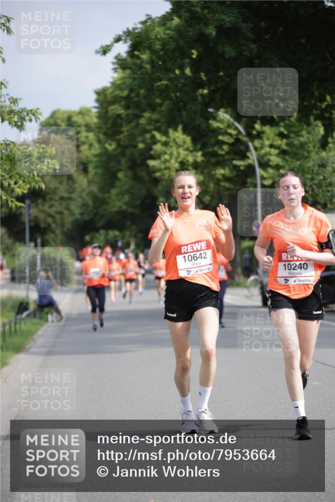 15.06.2025 - REWE Women's Run Jannik Wohlers http://msf.ph/oto/7953664 15.06.2025 08:48:53 Laufen 10642, 10240 meine-sportfotos.de
