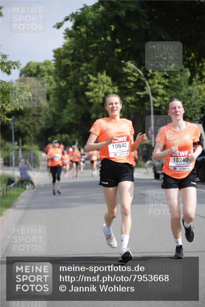 15.06.2025 - REWE Women's Run Jannik Wohlers http://msf.ph/oto/7953668 15.06.2025 08:48:53 Laufen 10642, 10240 meine-sportfotos.de