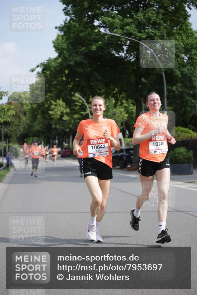 15.06.2025 - REWE Women's Run Jannik Wohlers http://msf.ph/oto/7953697 15.06.2025 08:48:54 Laufen 10642, 10240 meine-sportfotos.de