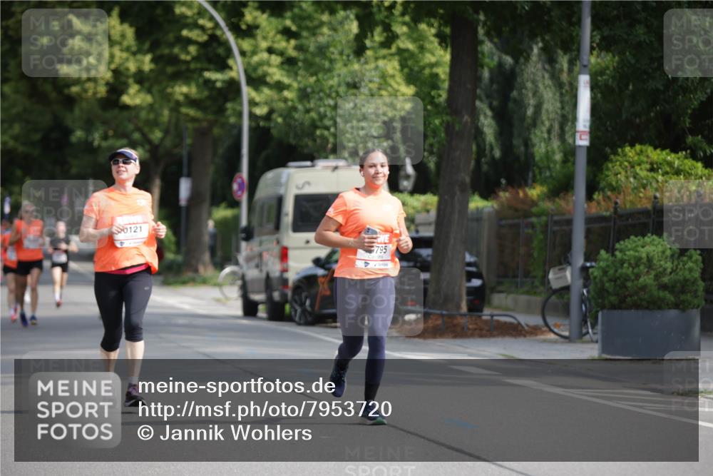 15.06.2025 - REWE Women's Run Jannik Wohlers http://msf.ph/oto/7953720 15.06.2025 08:48:57 Laufen 0121, 795 meine-sportfotos.de