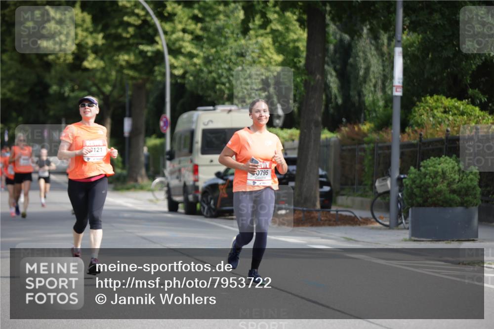 15.06.2025 - REWE Women's Run Jannik Wohlers http://msf.ph/oto/7953722 15.06.2025 08:48:57 Laufen 121, 0795 meine-sportfotos.de