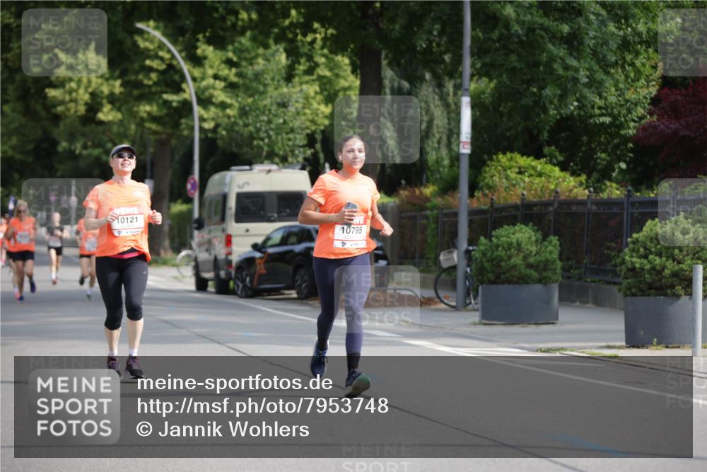 15.06.2025 - REWE Women's Run Jannik Wohlers http://msf.ph/oto/7953748 15.06.2025 08:48:58 Laufen 0121, 10795 meine-sportfotos.de