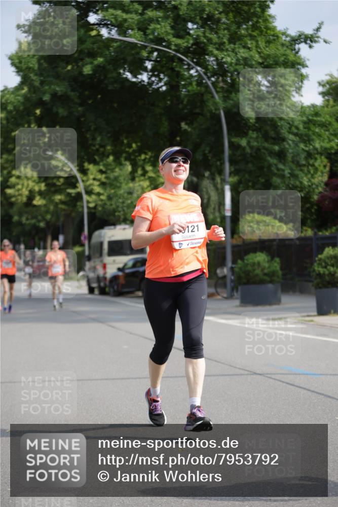 15.06.2025 - REWE Women's Run Jannik Wohlers http://msf.ph/oto/7953792 15.06.2025 08:49:01 Laufen 121 meine-sportfotos.de