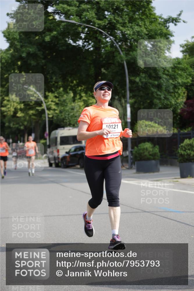 15.06.2025 - REWE Women's Run Jannik Wohlers http://msf.ph/oto/7953793 15.06.2025 08:49:01 Laufen 10121 meine-sportfotos.de