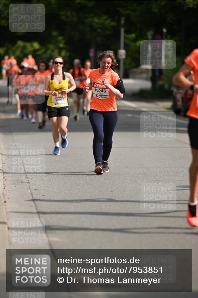 15.06.2025 - REWE Women's Run Dr. Thomas Lammeyer http://msf.ph/oto/7953851 15.06.2025 09:43:20 Laufen 10067, 10246 meine-sportfotos.de