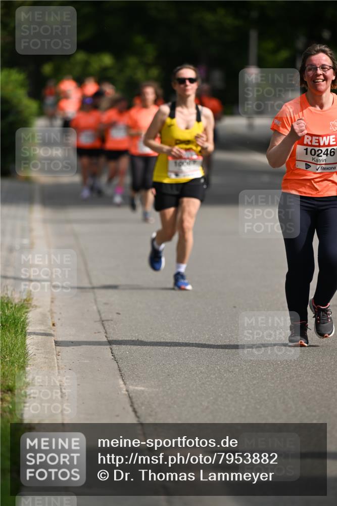 15.06.2025 - REWE Women's Run Dr. Thomas Lammeyer http://msf.ph/oto/7953882 15.06.2025 09:43:22 Laufen 10, 10246 meine-sportfotos.de