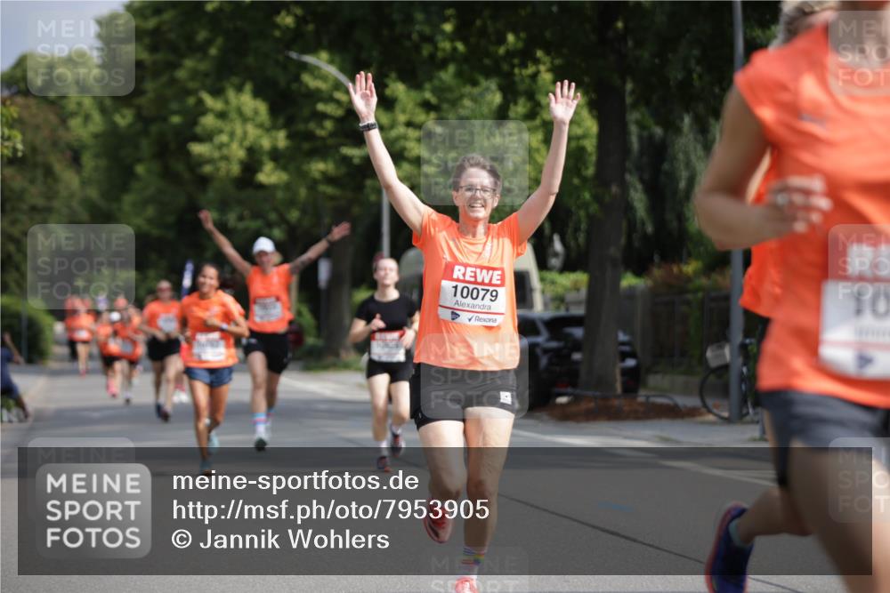 15.06.2025 - REWE Women's Run Jannik Wohlers http://msf.ph/oto/7953905 15.06.2025 08:49:07 Laufen 10079, 10 meine-sportfotos.de