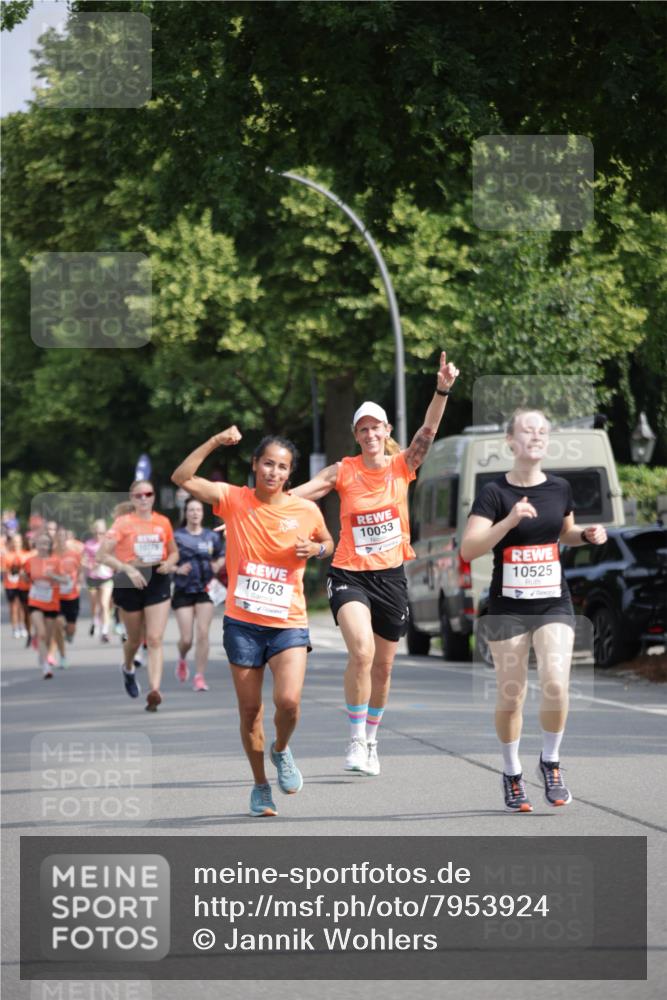 15.06.2025 - REWE Women's Run Jannik Wohlers http://msf.ph/oto/7953924 15.06.2025 08:49:09 Laufen 10775, 10763, 10033, 10525 meine-sportfotos.de