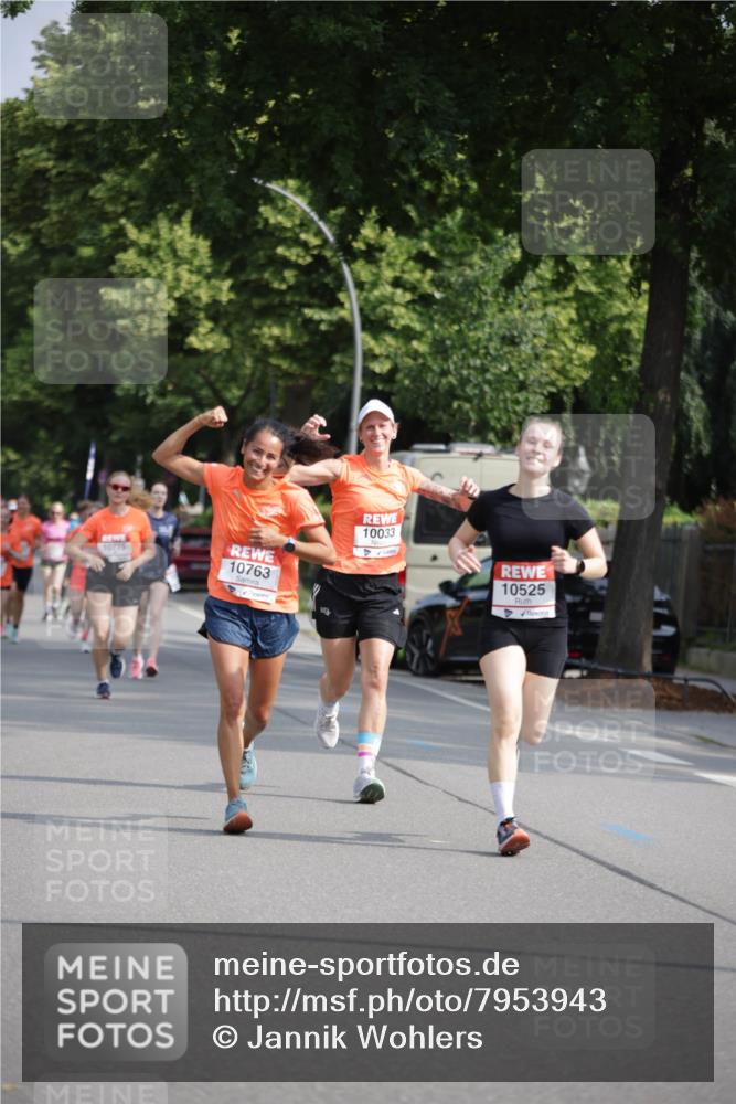 15.06.2025 - REWE Women's Run Jannik Wohlers http://msf.ph/oto/7953943 15.06.2025 08:49:09 Laufen 10033, 10775, 10763, 10525 meine-sportfotos.de
