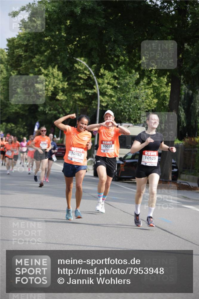 15.06.2025 - REWE Women's Run Jannik Wohlers http://msf.ph/oto/7953948 15.06.2025 08:49:10 Laufen 10775, 10763, 10033, 10525 meine-sportfotos.de