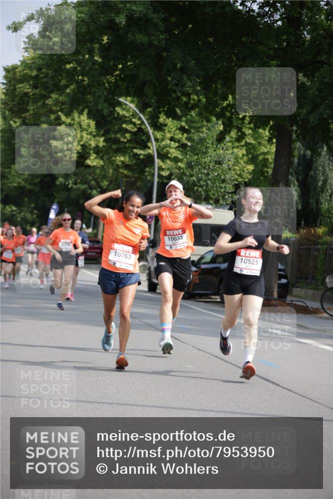 15.06.2025 - REWE Women's Run Jannik Wohlers http://msf.ph/oto/7953950 15.06.2025 08:49:10 Laufen 10033, 10525, 10775, 10763 meine-sportfotos.de