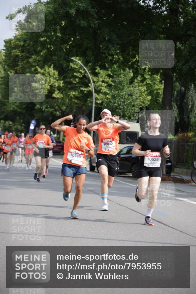 15.06.2025 - REWE Women's Run Jannik Wohlers http://msf.ph/oto/7953955 15.06.2025 08:49:10 Laufen 10775, 10763, 10033, 10525 meine-sportfotos.de
