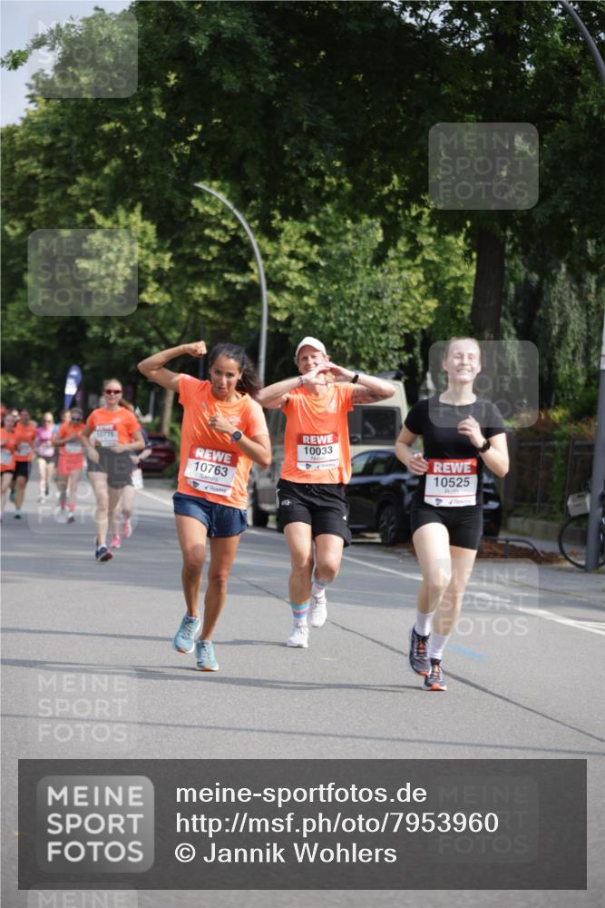 15.06.2025 - REWE Women's Run Jannik Wohlers http://msf.ph/oto/7953960 15.06.2025 08:49:10 Laufen 10775, 10033, 10763, 10525 meine-sportfotos.de