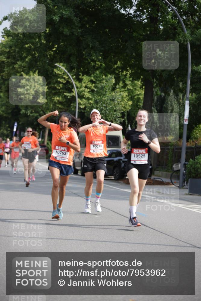 15.06.2025 - REWE Women's Run Jannik Wohlers http://msf.ph/oto/7953962 15.06.2025 08:49:10 Laufen 10775, 10763, 147, 10033, 10525 meine-sportfotos.de