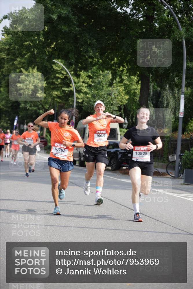 15.06.2025 - REWE Women's Run Jannik Wohlers http://msf.ph/oto/7953969 15.06.2025 08:49:10 Laufen 10775, 10763, 10033, 10525 meine-sportfotos.de