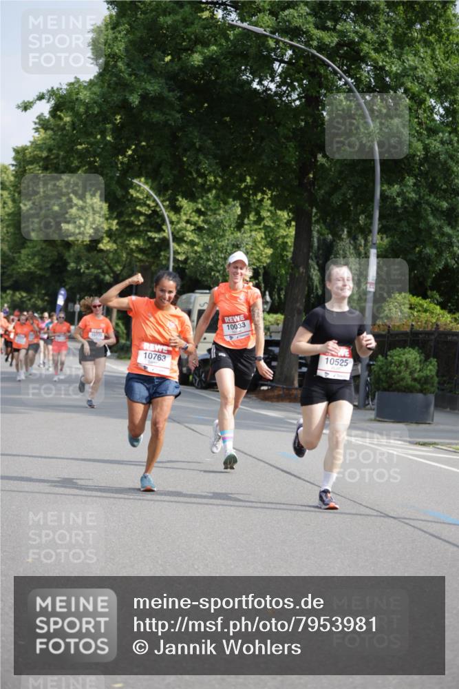15.06.2025 - REWE Women's Run Jannik Wohlers http://msf.ph/oto/7953981 15.06.2025 08:49:10 Laufen 10033, 10775, 10763, 10525 meine-sportfotos.de