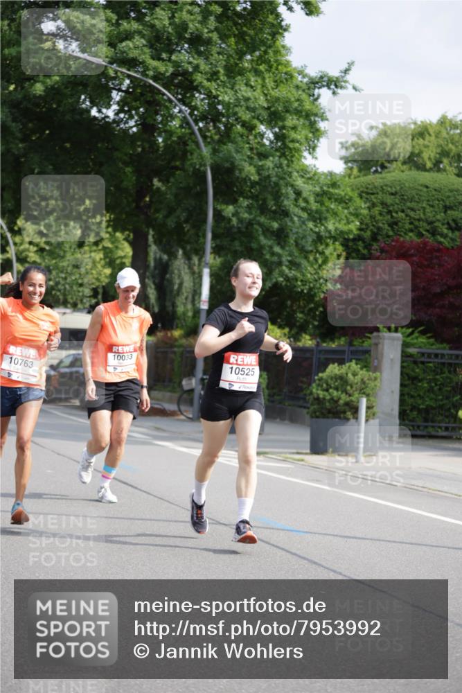 15.06.2025 - REWE Women's Run Jannik Wohlers http://msf.ph/oto/7953992 15.06.2025 08:49:11 Laufen 10033, 10763, 10525 meine-sportfotos.de