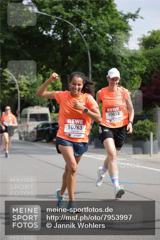 15.06.2025 - REWE Women's Run Jannik Wohlers http://msf.ph/oto/7953997 15.06.2025 08:49:12 Laufen 10763, 10033 meine-sportfotos.de