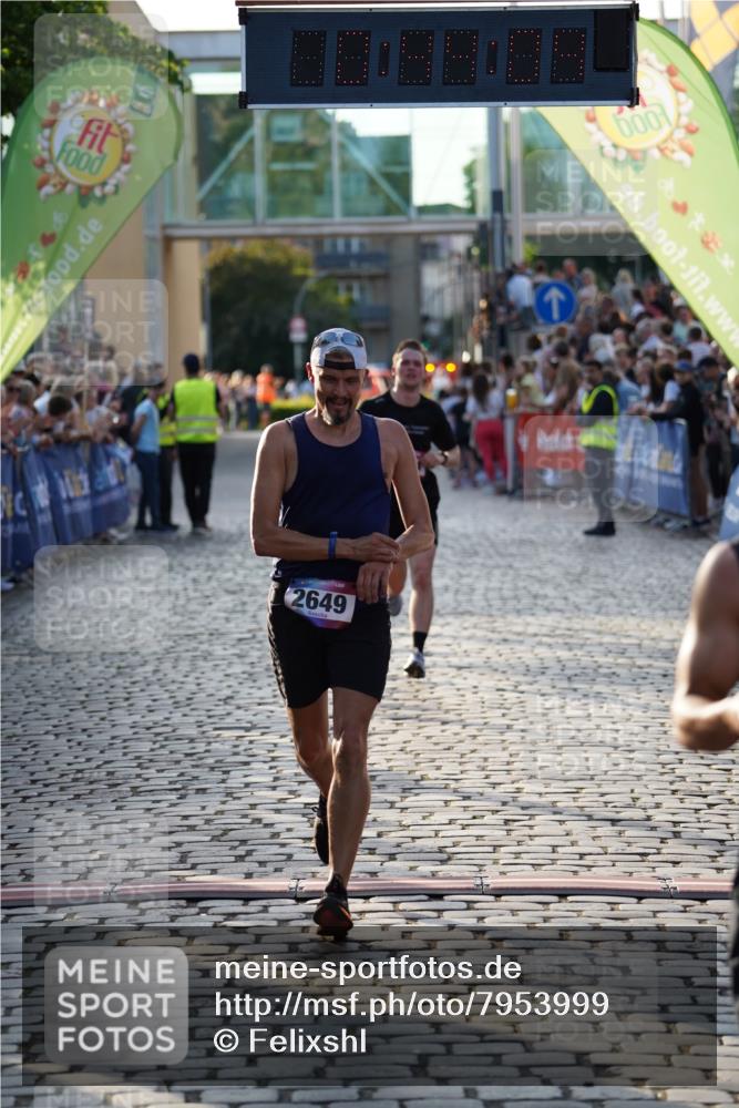 13.06.2025 - Holstenköstenlauf Felixshl http://msf.ph/oto/7953999 13.06.2025 19:44:04 Laufen 2649, 2683, 3134, 3905 meine-sportfotos.de