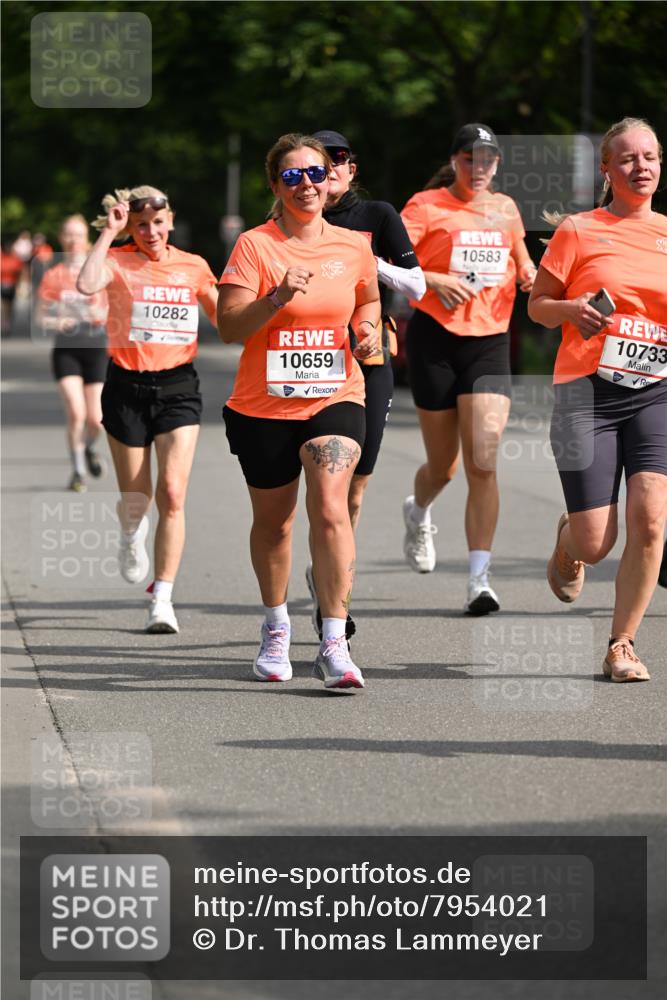 15.06.2025 - REWE Women's Run Dr. Thomas Lammeyer http://msf.ph/oto/7954021 15.06.2025 09:43:33 Laufen 10282, 10659, 10583, 10733 meine-sportfotos.de