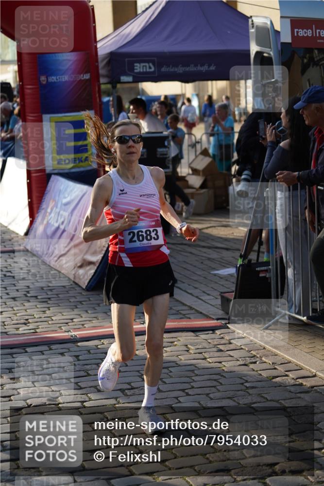 13.06.2025 - Holstenköstenlauf Felixshl http://msf.ph/oto/7954033 13.06.2025 19:44:05 Laufen 2649, 2683, 3134, 3905 meine-sportfotos.de