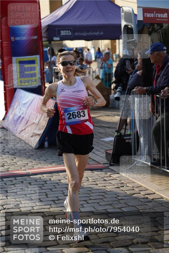 13.06.2025 - Holstenköstenlauf Felixshl http://msf.ph/oto/7954040 13.06.2025 19:44:06 Laufen 2649, 2683, 3134, 3905 meine-sportfotos.de
