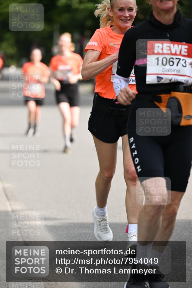 15.06.2025 - REWE Women's Run Dr. Thomas Lammeyer http://msf.ph/oto/7954049 15.06.2025 09:43:36 Laufen 10673 meine-sportfotos.de