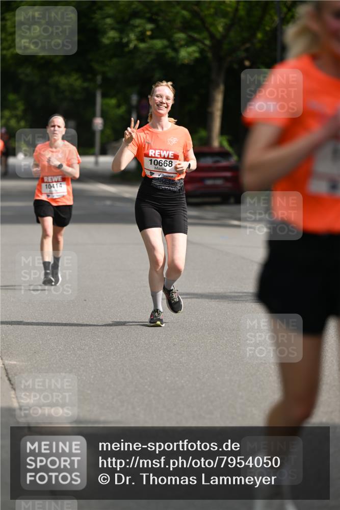 15.06.2025 - REWE Women's Run Dr. Thomas Lammeyer http://msf.ph/oto/7954050 15.06.2025 09:43:37 Laufen 10414, 10668 meine-sportfotos.de
