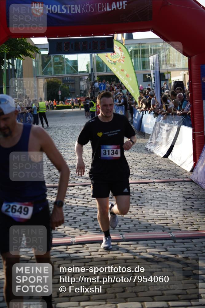 13.06.2025 - Holstenköstenlauf Felixshl http://msf.ph/oto/7954060 13.06.2025 19:44:07 Laufen 2649, 2683, 3134 meine-sportfotos.de