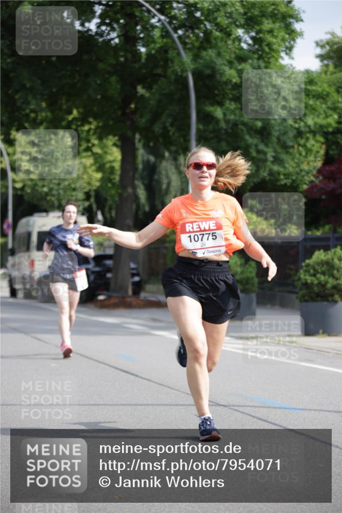 15.06.2025 - REWE Women's Run Jannik Wohlers http://msf.ph/oto/7954071 15.06.2025 08:49:15 Laufen 10775 meine-sportfotos.de
