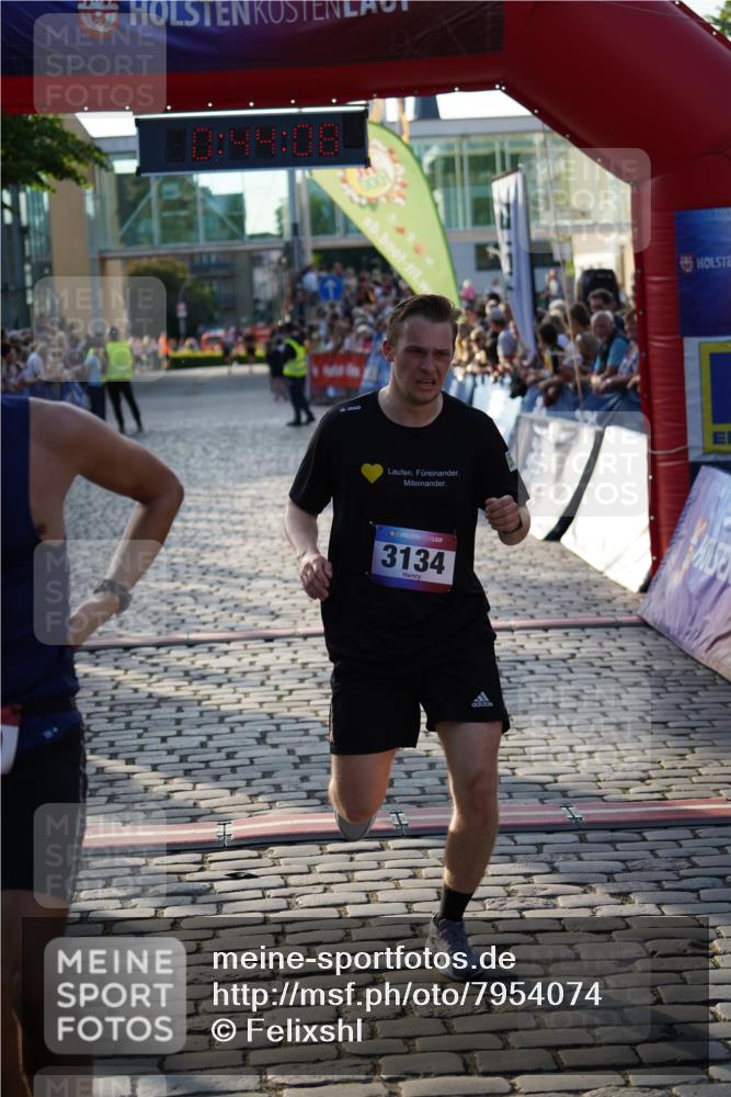 13.06.2025 - Holstenköstenlauf Felixshl http://msf.ph/oto/7954074 13.06.2025 19:44:07 Laufen 2649, 2683, 3134 meine-sportfotos.de