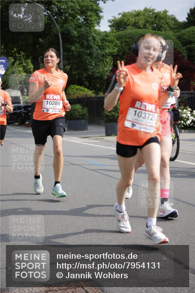 15.06.2025 - REWE Women's Run Jannik Wohlers http://msf.ph/oto/7954131 15.06.2025 08:49:22 Laufen 10289, 10372 meine-sportfotos.de