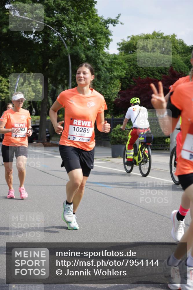 15.06.2025 - REWE Women's Run Jannik Wohlers http://msf.ph/oto/7954144 15.06.2025 08:49:22 Laufen 403, 10289 meine-sportfotos.de