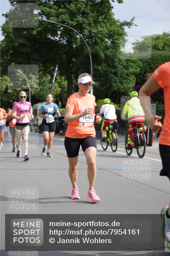 15.06.2025 - REWE Women's Run Jannik Wohlers http://msf.ph/oto/7954161 15.06.2025 08:49:23 Laufen 10403 meine-sportfotos.de