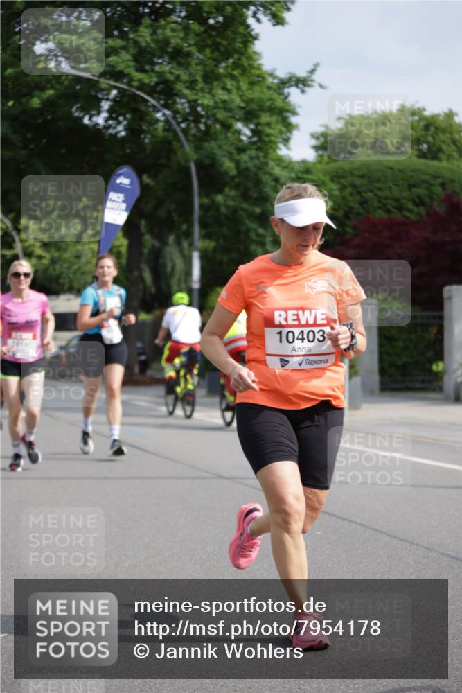 15.06.2025 - REWE Women's Run Jannik Wohlers http://msf.ph/oto/7954178 15.06.2025 08:49:23 Laufen 10197, 10403 meine-sportfotos.de