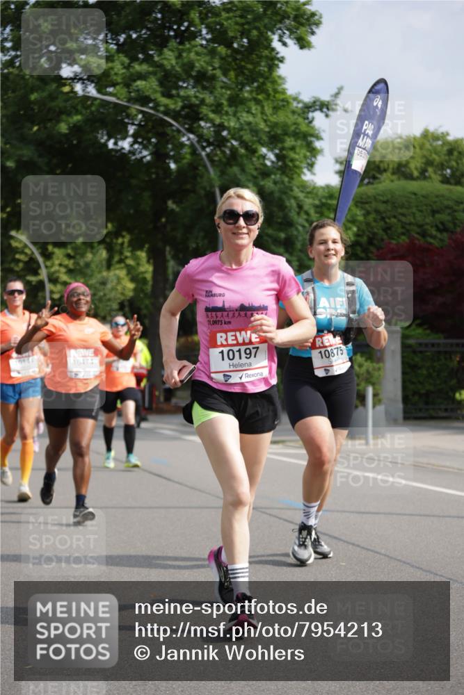 15.06.2025 - REWE Women's Run Jannik Wohlers http://msf.ph/oto/7954213 15.06.2025 08:49:25 Laufen 10144, 10474, 05, 3, 21, 0975, 10197, 10875 meine-sportfotos.de