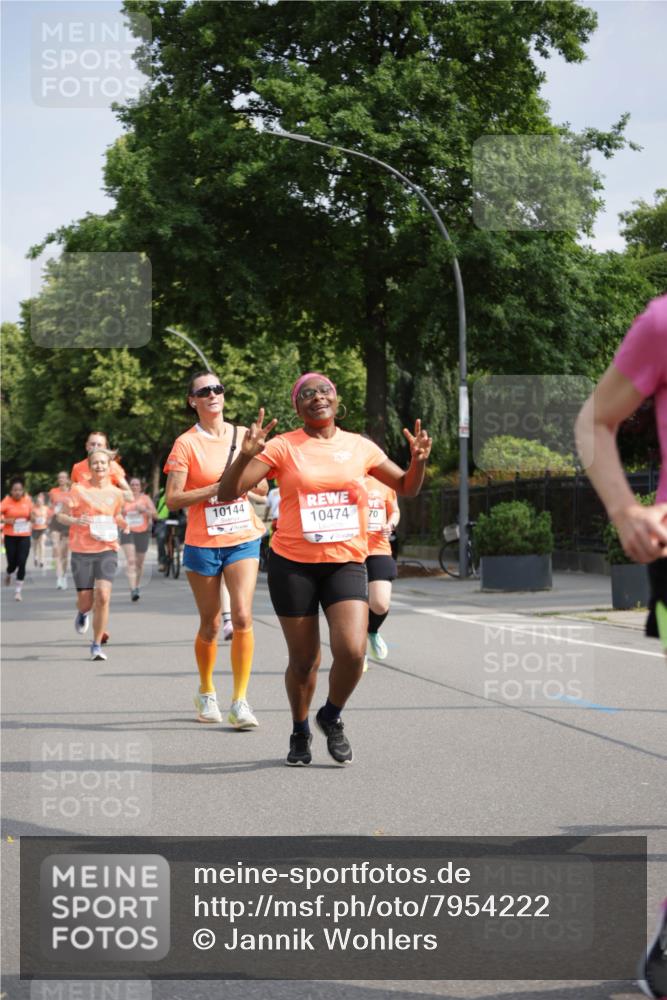 15.06.2025 - REWE Women's Run Jannik Wohlers http://msf.ph/oto/7954222 15.06.2025 08:49:26 Laufen 10144, 10474, 70 meine-sportfotos.de
